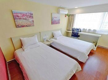 Hanting Hotel Zhumadian Railway Station מראה חיצוני תמונה